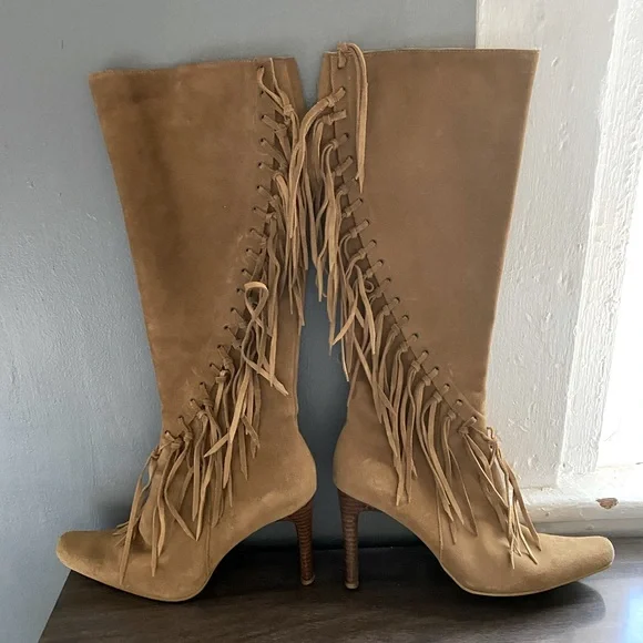 VTG suede fringe 👢 boho- chic boots - Picture 1 of 7